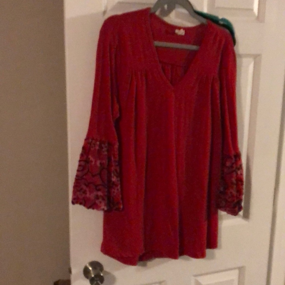 Velvet sleeve top
